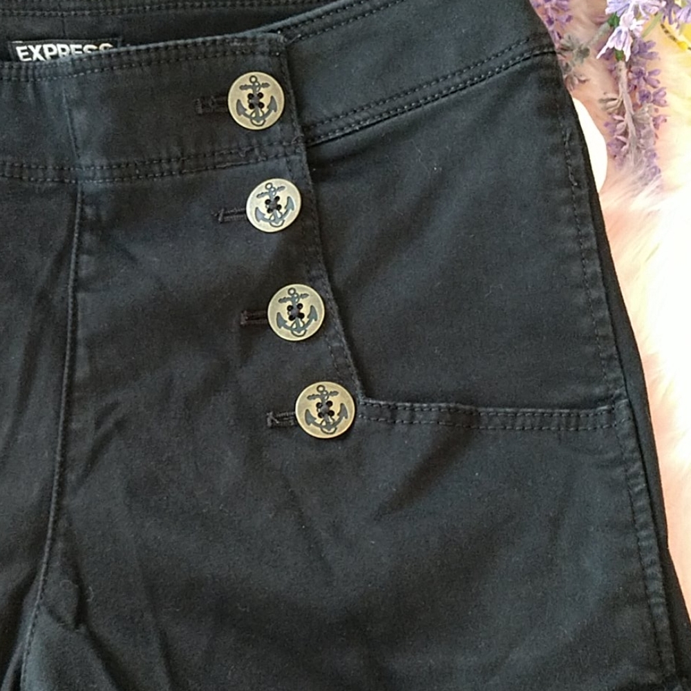 Express Short's - Picture 3 of 8